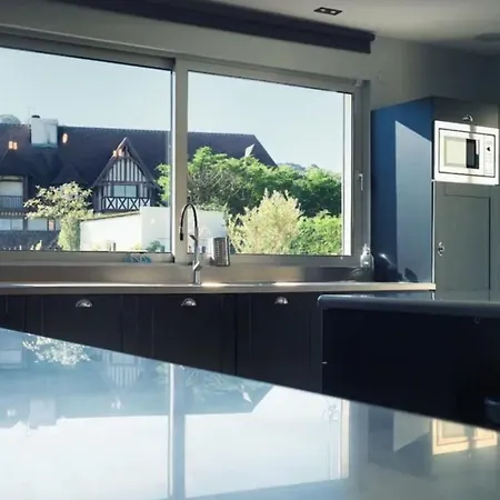 Maison Familiale Et Moderne Avec Piscine Chauffee