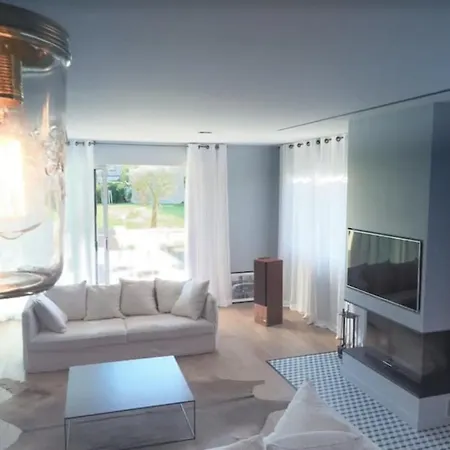 Villa Maison Familiale Et Moderne Avec Piscine Chauffee