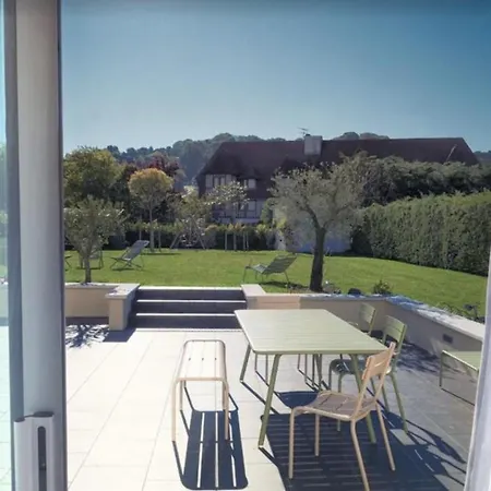 Maison Familiale Et Moderne Avec Piscine Chauffee Villa