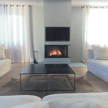 Villa Maison Familiale Et Moderne Avec Piscine Chauffee