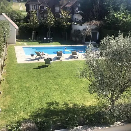 Maison Familiale Et Moderne Avec Piscine Chauffee *